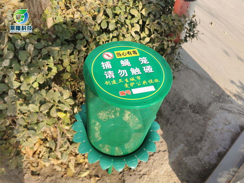 公園這種綠籠子，原來是戶外捕蠅籠